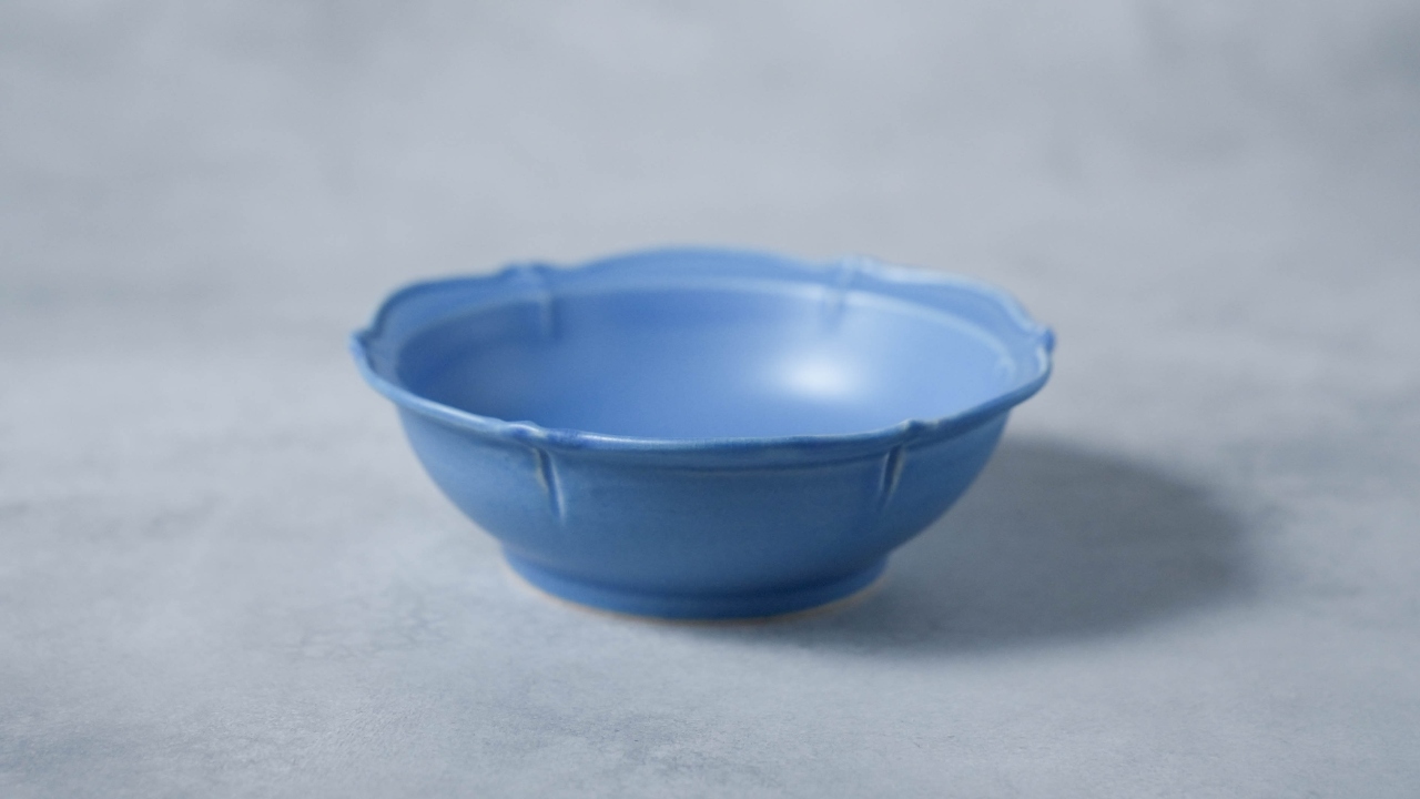 廻窯舎】輪花小鉢 - 青（受注生産 / 1ヵ月以内に発送） – muny